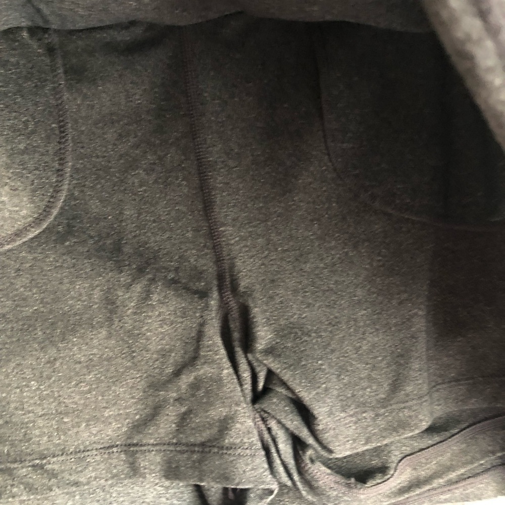 𝅺PRANA activewear Grey‎ Skort Golf tennis workout - Picture 2 of 7